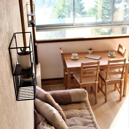 Sous Les Pistes Avec Vue Sur La Vallee