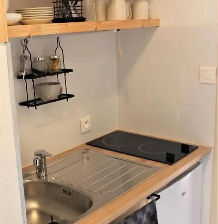 Sous Les Pistes Avec Vue Sur La Vallee