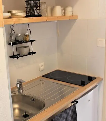 Sous Les Pistes Avec Vue Sur La Vallee